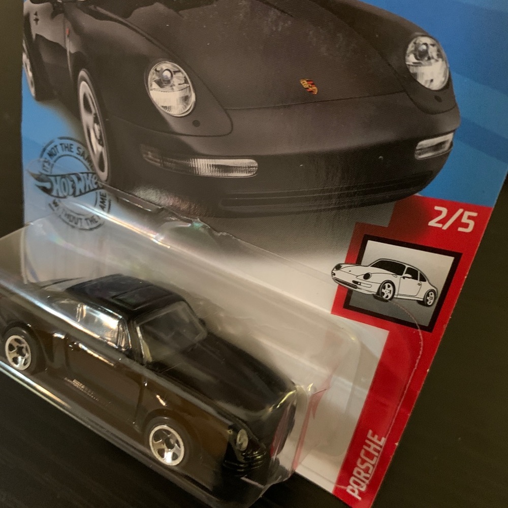 Hot Wheels ‘96 Porsche Carrera - Picture 3 of 3